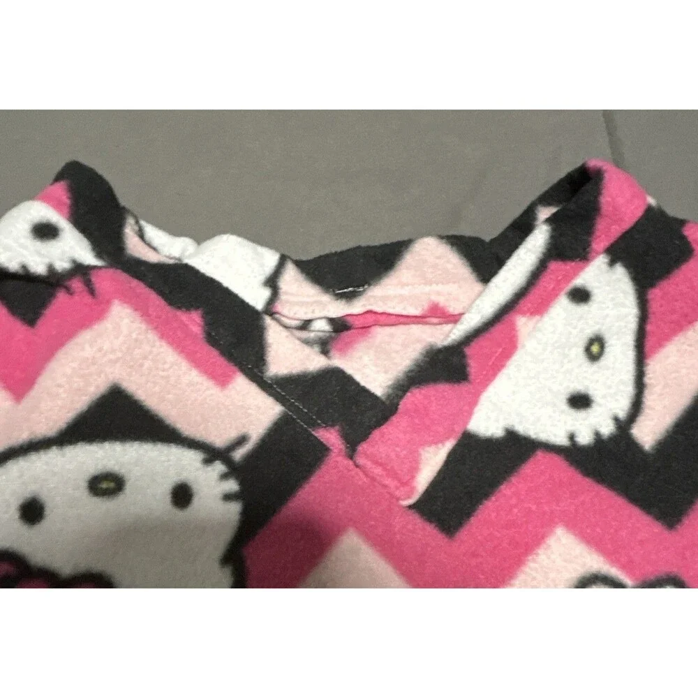 Hello Kitty Girls Size 10. 2-Piece 100% Pajama Set, Long Sleeve